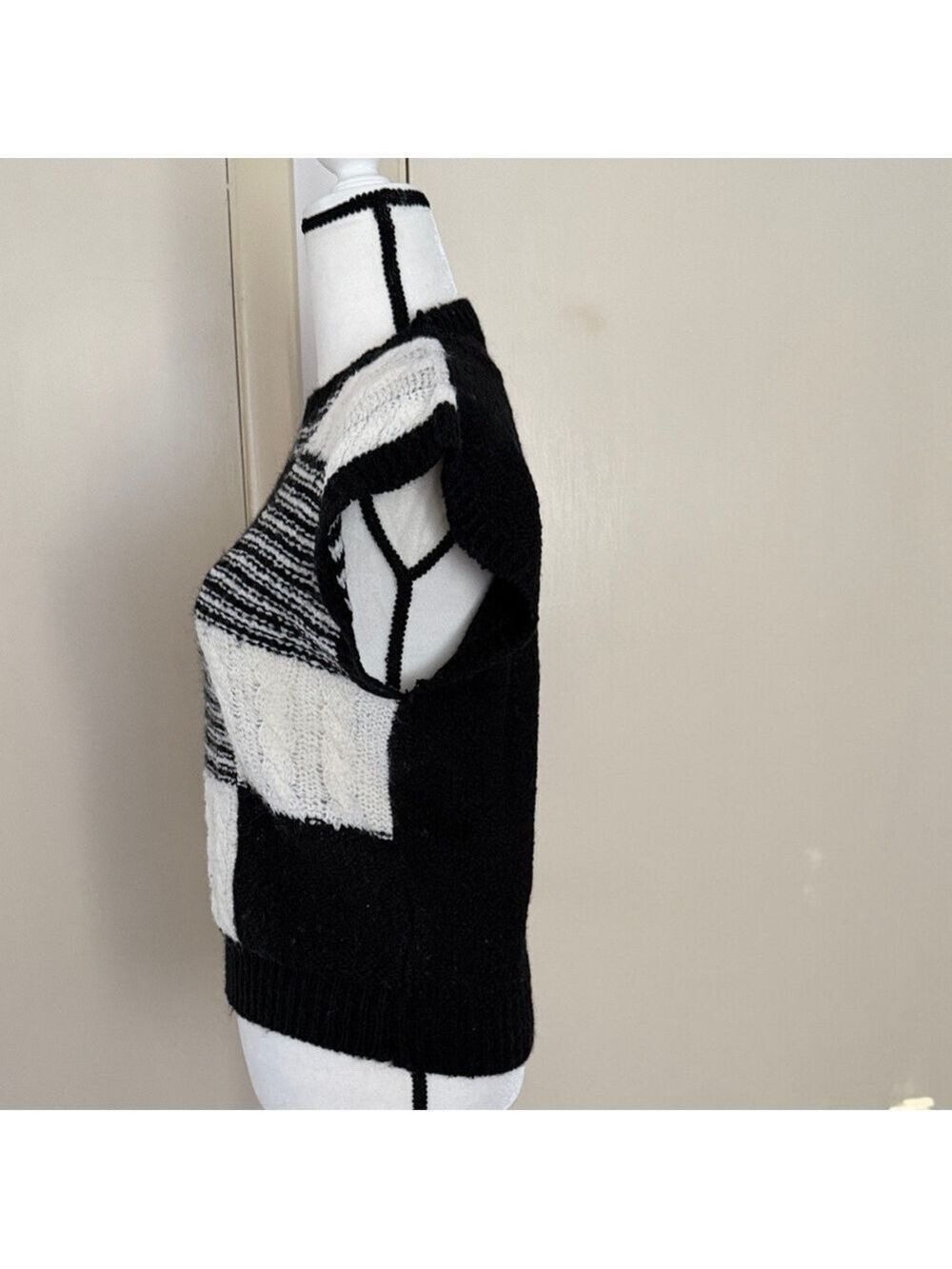 Vintage 80s Eileen Patchwork Sweater Vest | Black & White Wool Blend | Size M - Picture 5 of 5